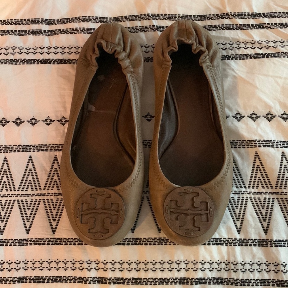 Tory Burch Reva Flat